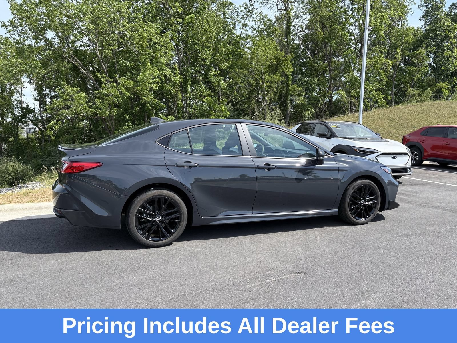 Used 2025 Toyota Camry SE w/ Convenience Package AWD/4WD image 8