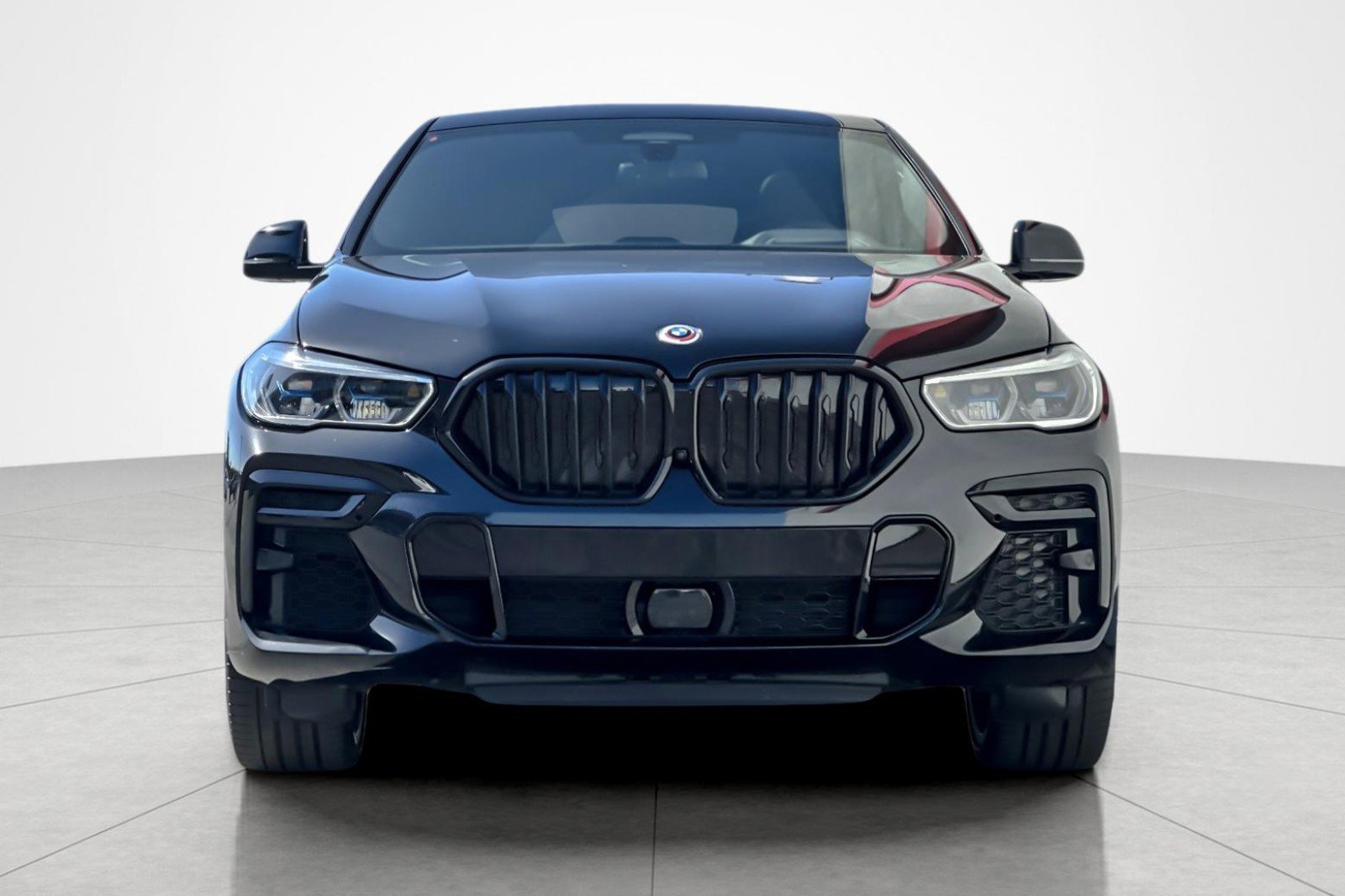 Used 2023 BMW X6 M50i w/ Executive Package image 8