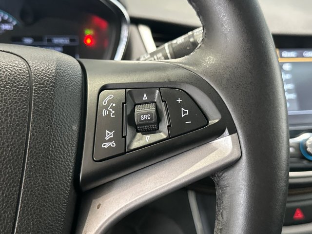 Used 2018 Chevrolet Trax LT w/ Driver Confidence Package FWD image 19