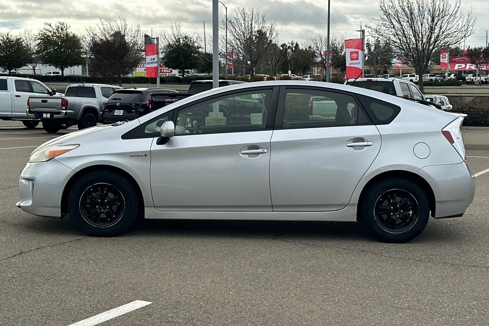 Used 2013 Toyota Prius Two image 7