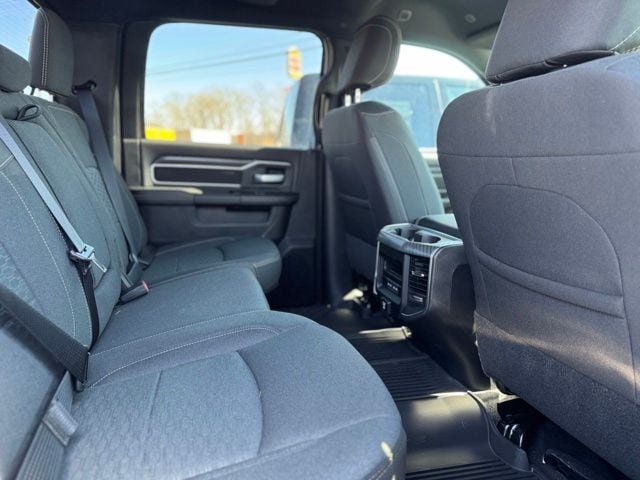New 2026 RAM 2500 Big Horn AWD/4WD image 16