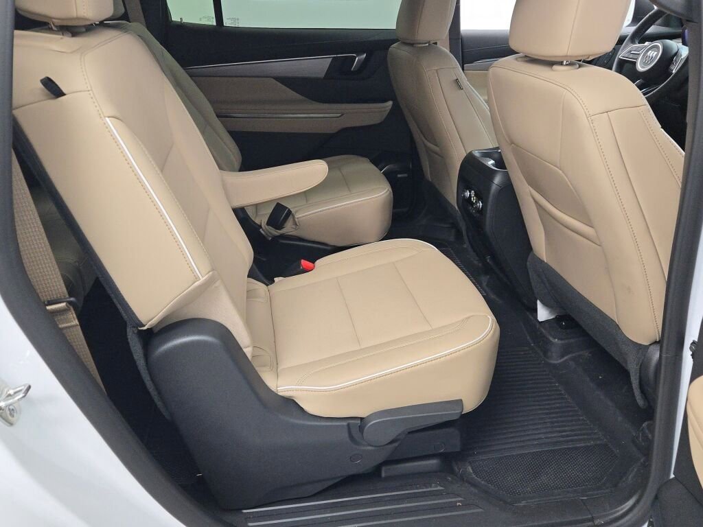 New 2026 Buick Enclave Preferred w/ LPO, Floor Liner Package image 11