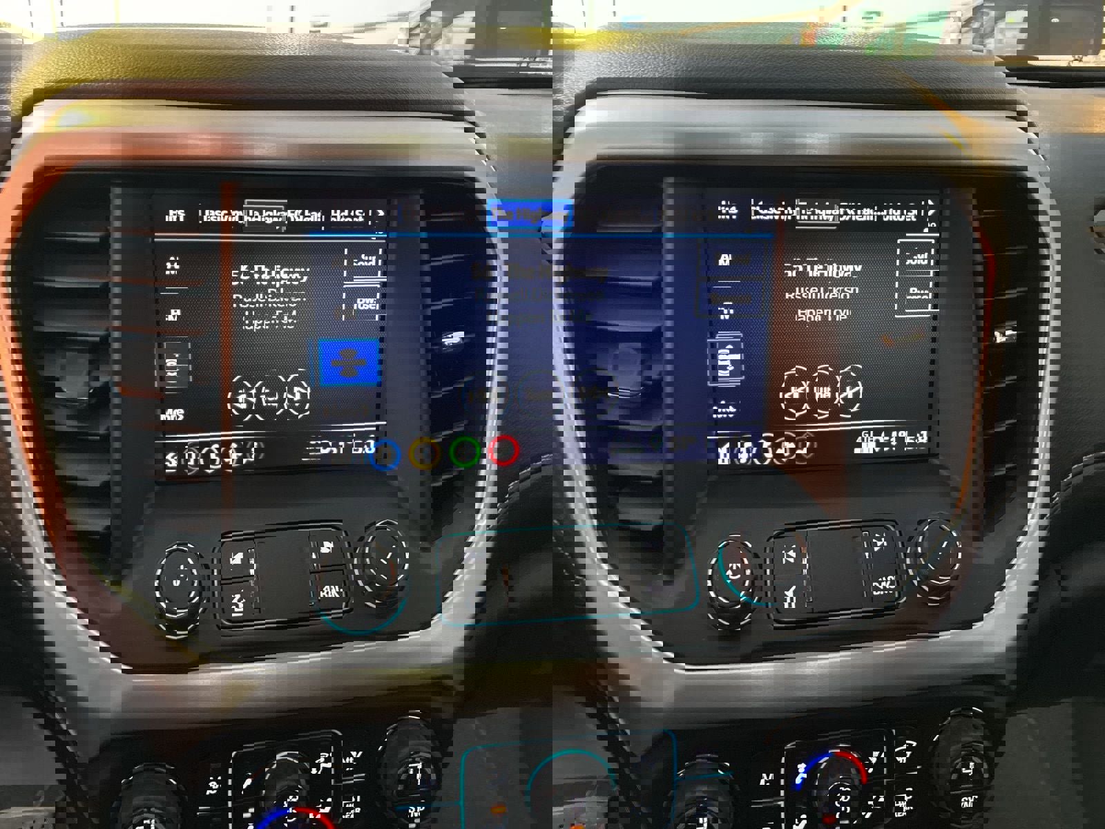 Used 2023 GMC Acadia SLE w/ Driver Convenience Package image 21