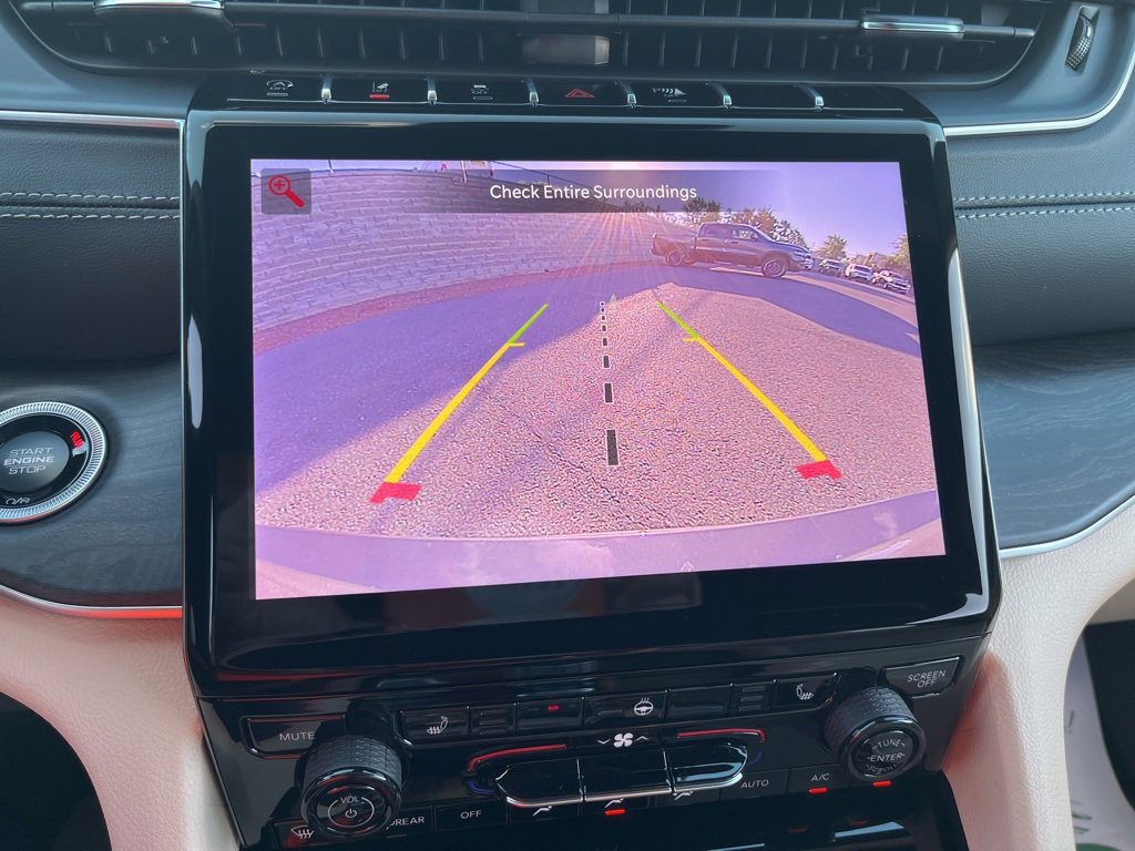 New 2025 Jeep Grand Cherokee L Limited image 21