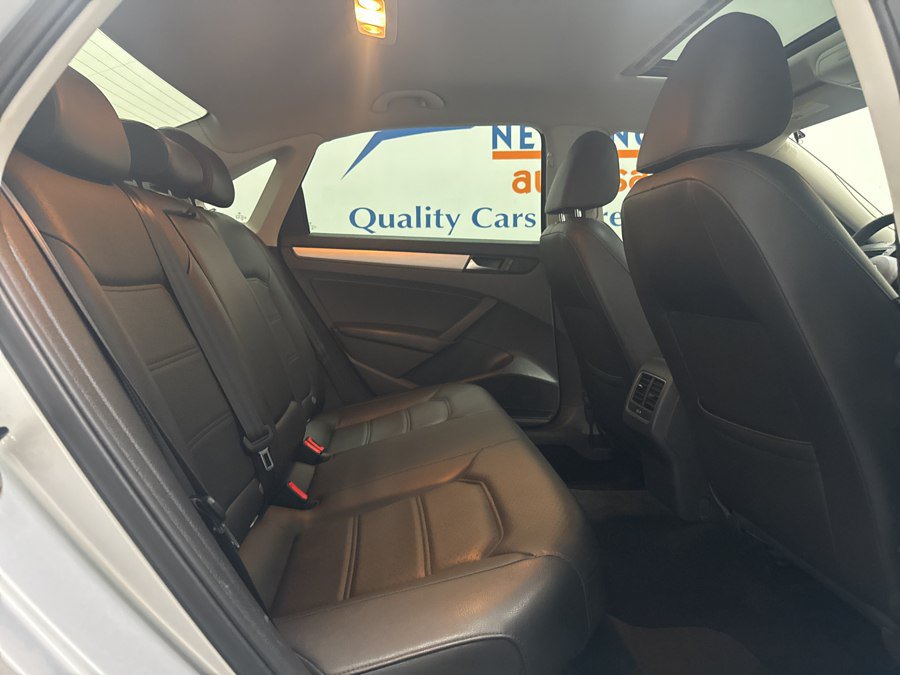Used 2013 Volkswagen Passat 2.5 SE FWD image 16