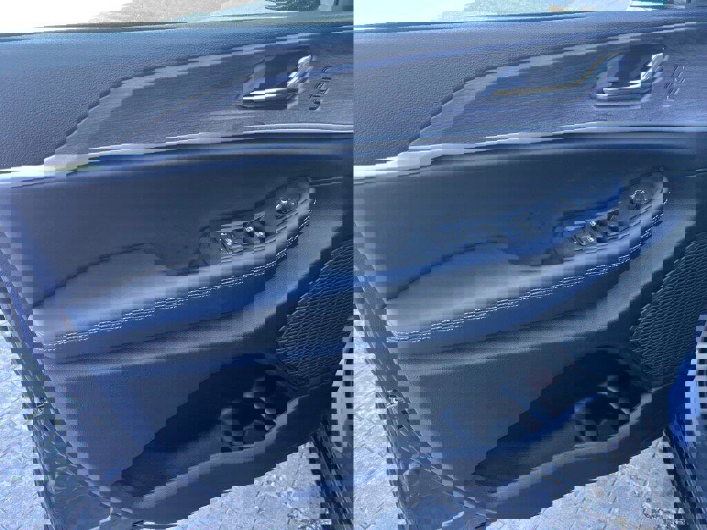 New 2025 Jeep Grand Cherokee Limited image 10