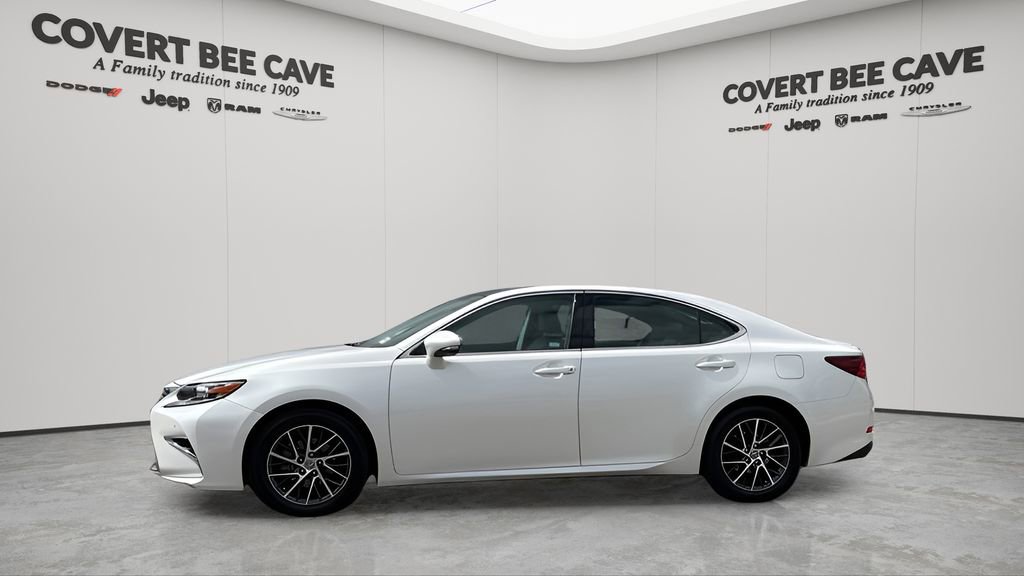 Used 2017 Lexus ES 350 w/ Navigation System Package image 4