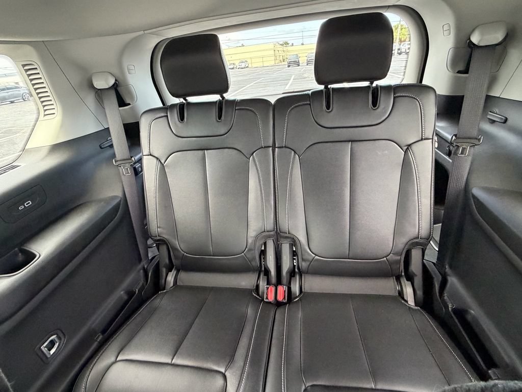 Used 2023 Jeep Grand Cherokee L Limited AWD/4WD image 13