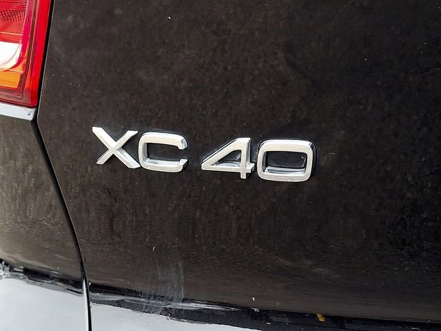 Used 2019 Volvo XC40 T5 Inscription image 35