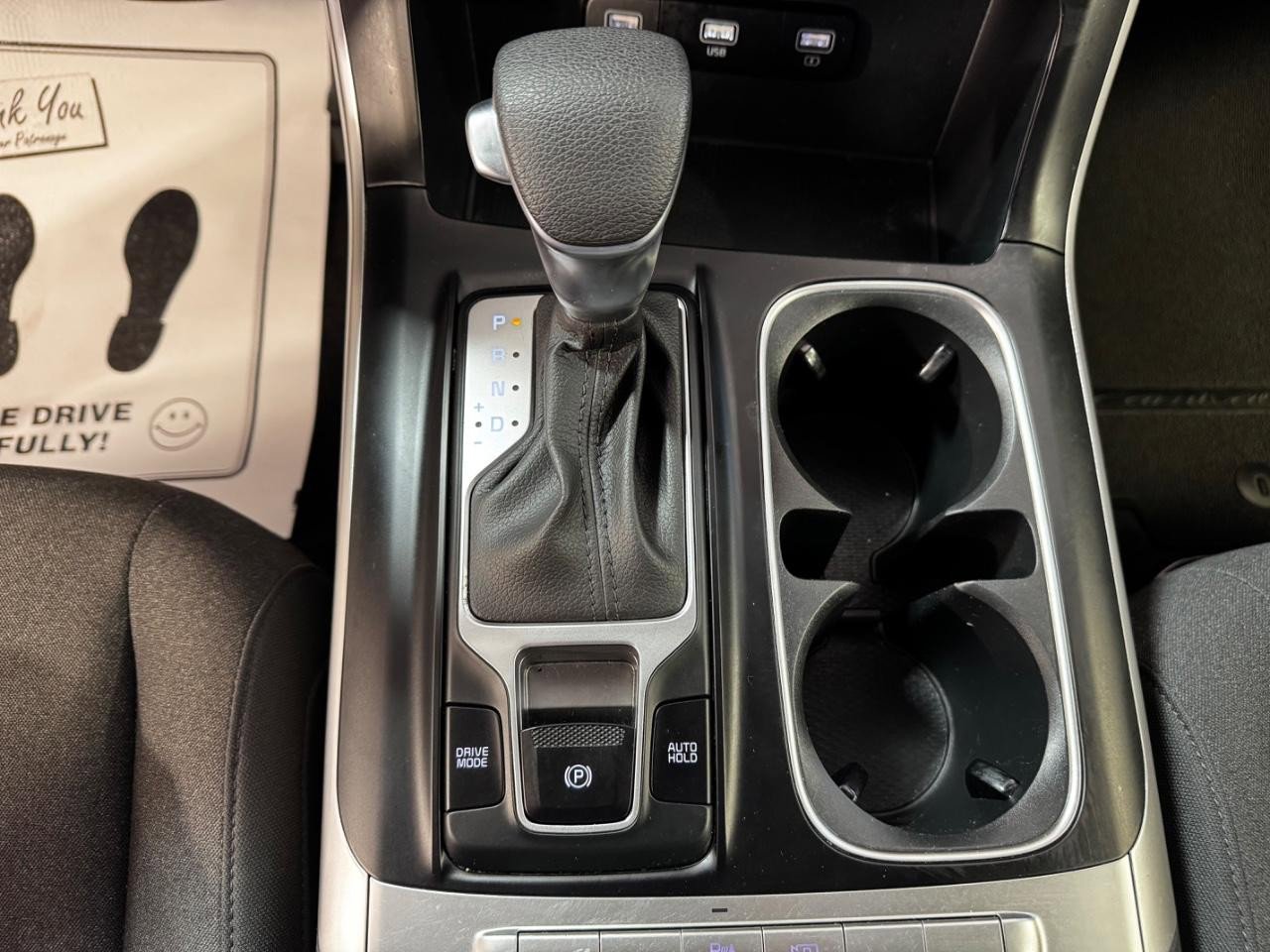 Used 2023 Kia Carnival LX FWD image 26