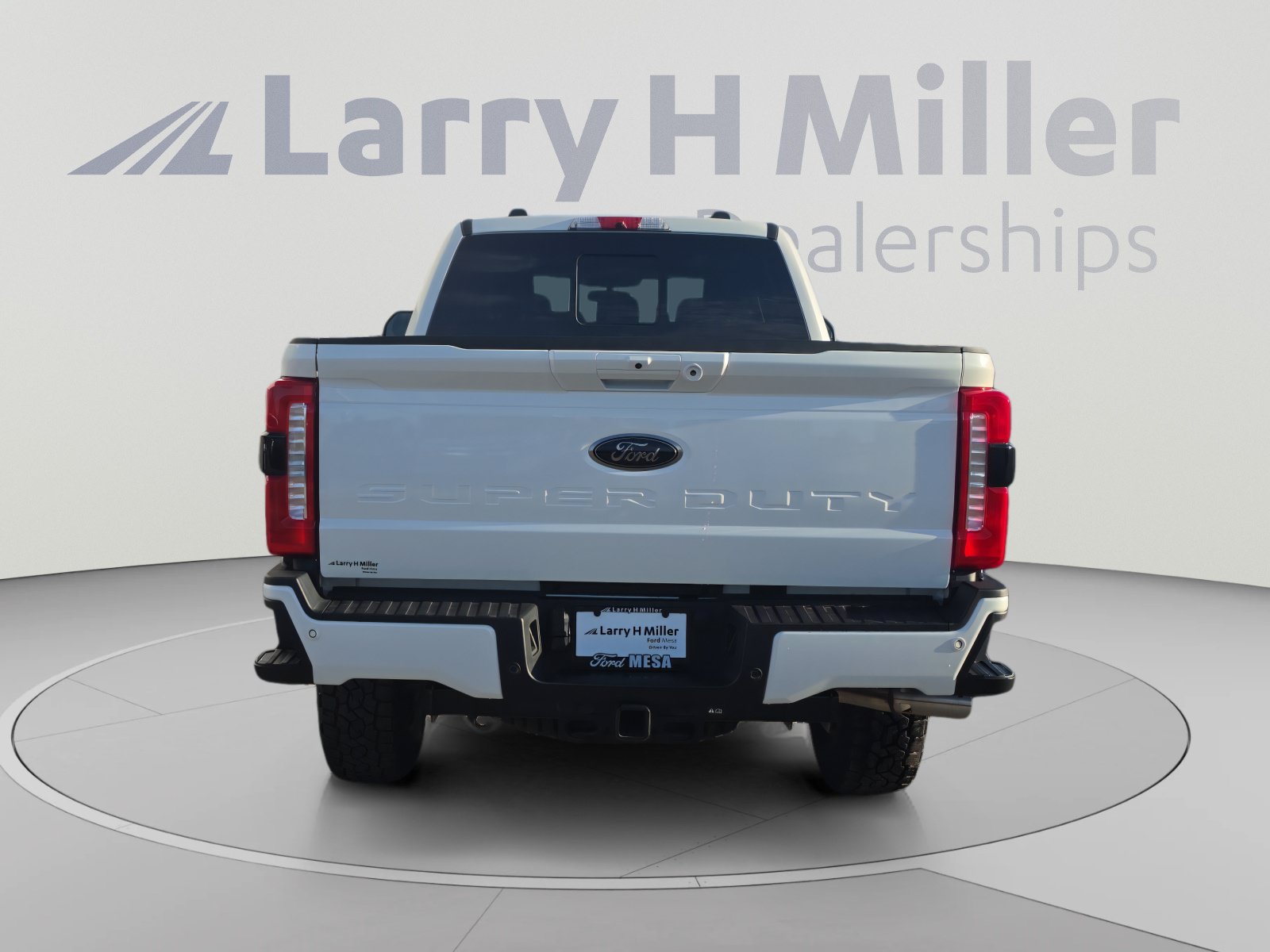 Used 2024 Ford F250 Lariat w/ Lariat Ultimate Package AWD/4WD image 4
