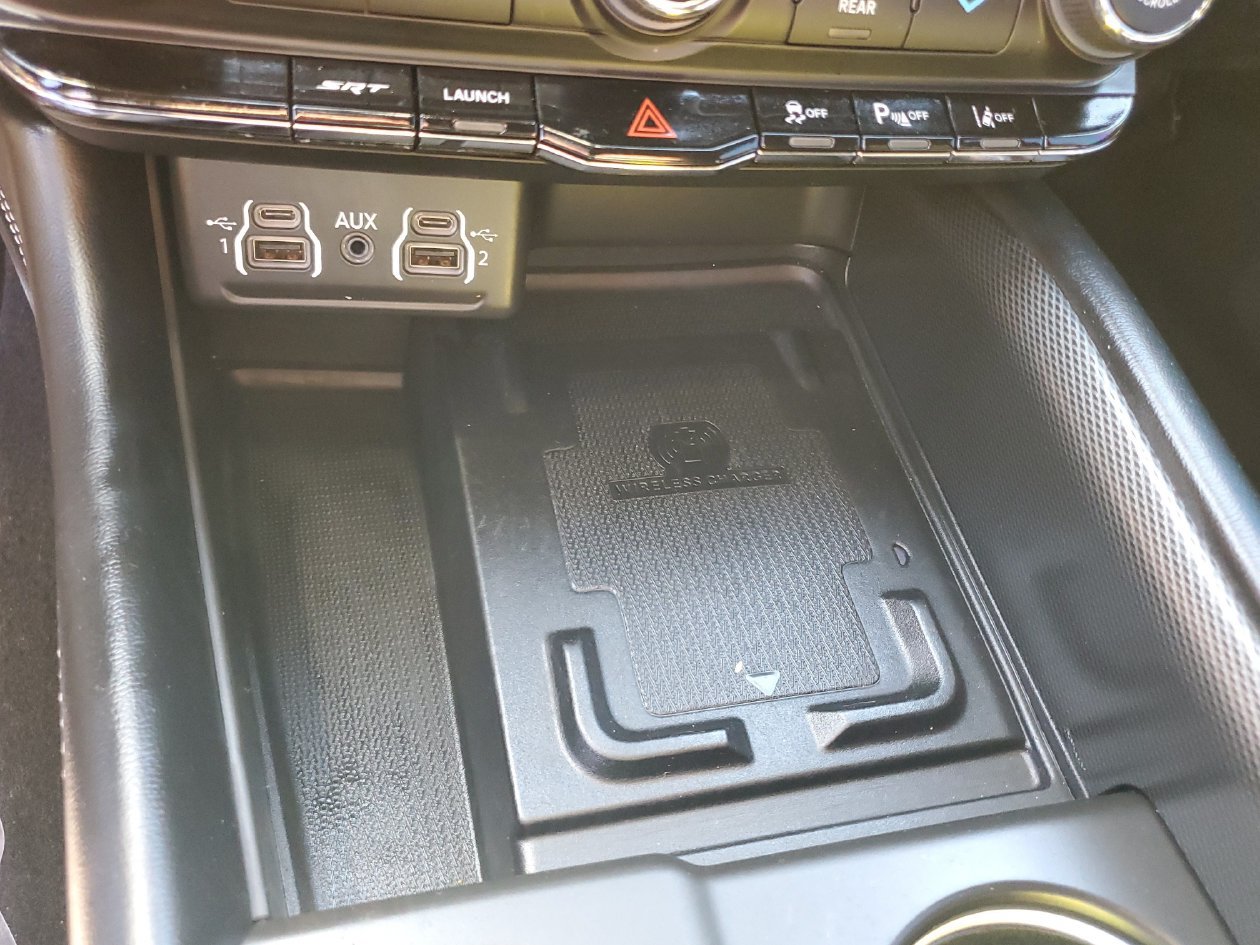 Used 2021 Dodge Durango SRT Hellcat w/ Technology Group AWD/4WD image 23