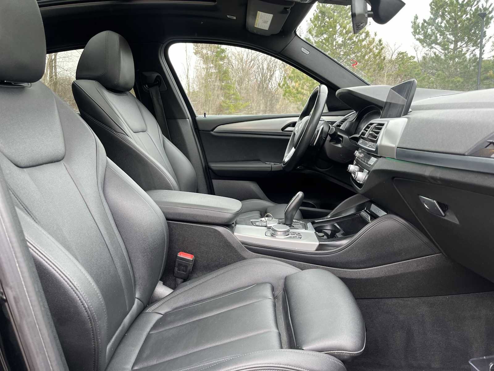 Used 2020 BMW X4 xDrive30i w/ Convenience Package image 11