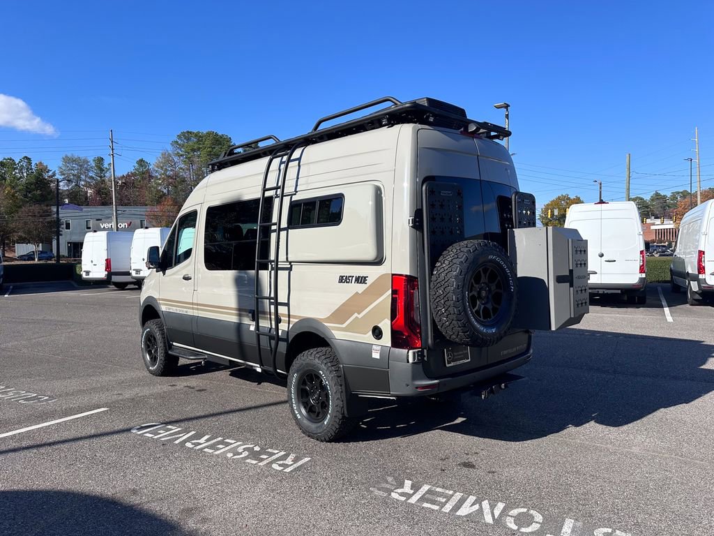 New 2025 Mercedes-Benz Sprinter 2500 image 9