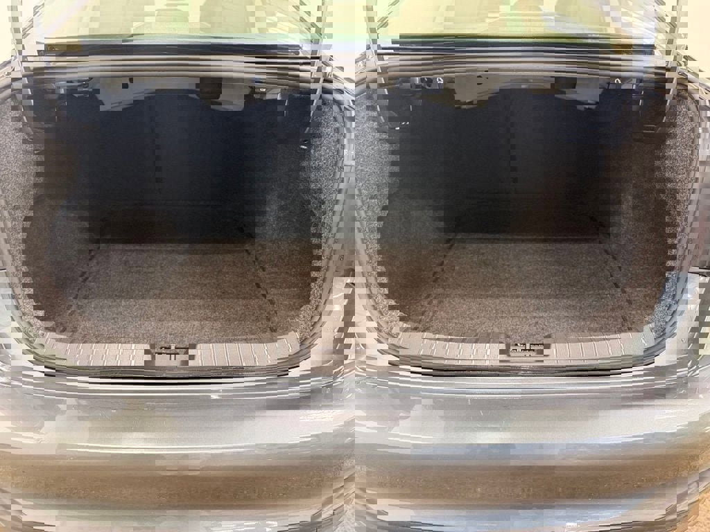 Used 2022 Volkswagen Jetta SE image 6