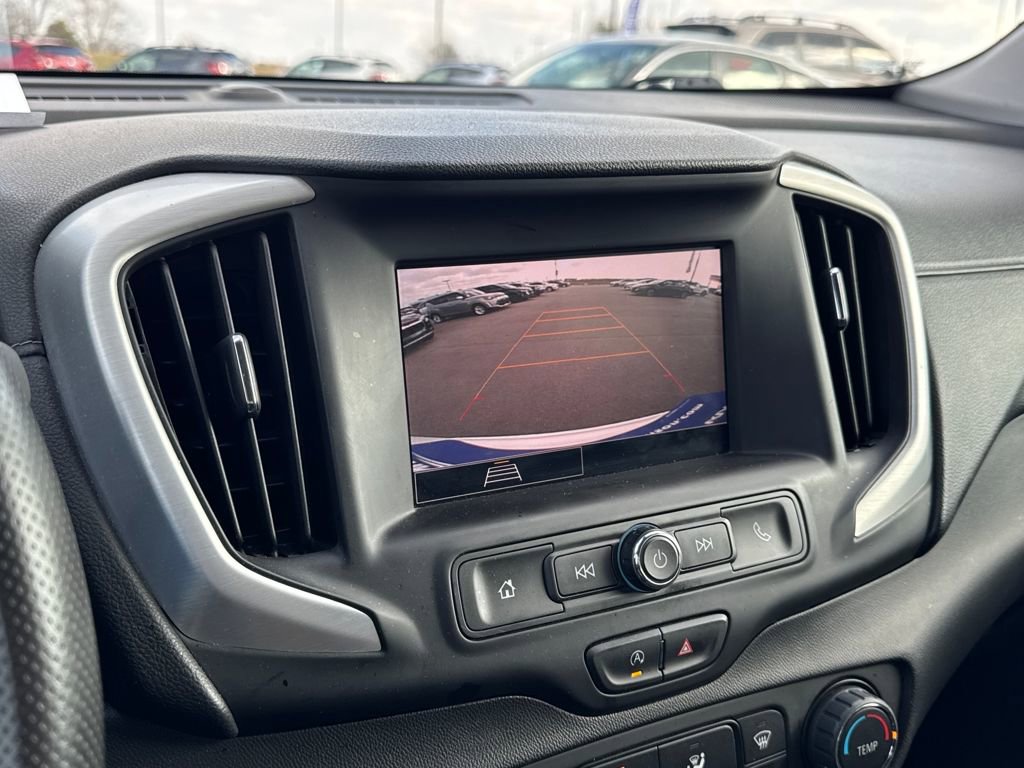 Used 2024 GMC Terrain SLE image 22