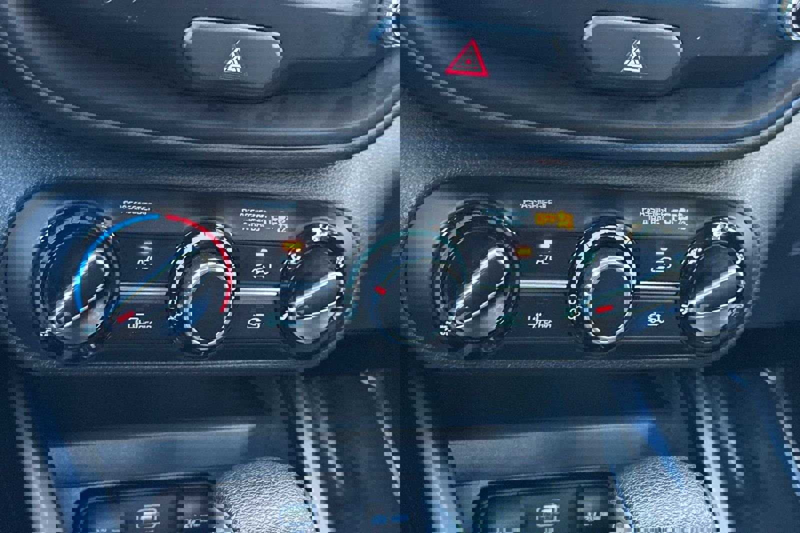 Used 2025 Kia Soul LX w/ LX Technology Package image 22