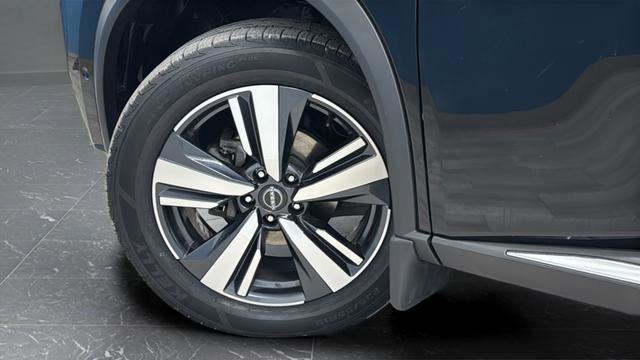 Used 2023 Nissan Rogue SL w/ SL Premium Package AWD/4WD image 38