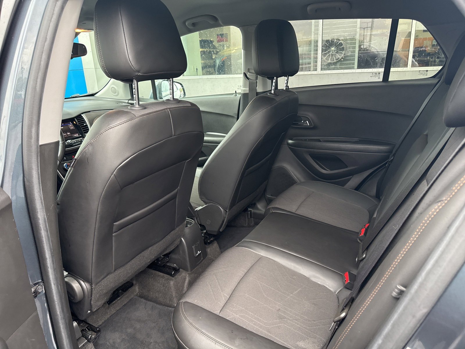 Used 2022 Chevrolet Trax LT w/ LT Convenience Package image 15