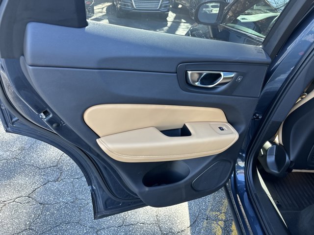 Used 2025 Volvo XC60 B5 Ultra w/ Protection Package Premier image 26