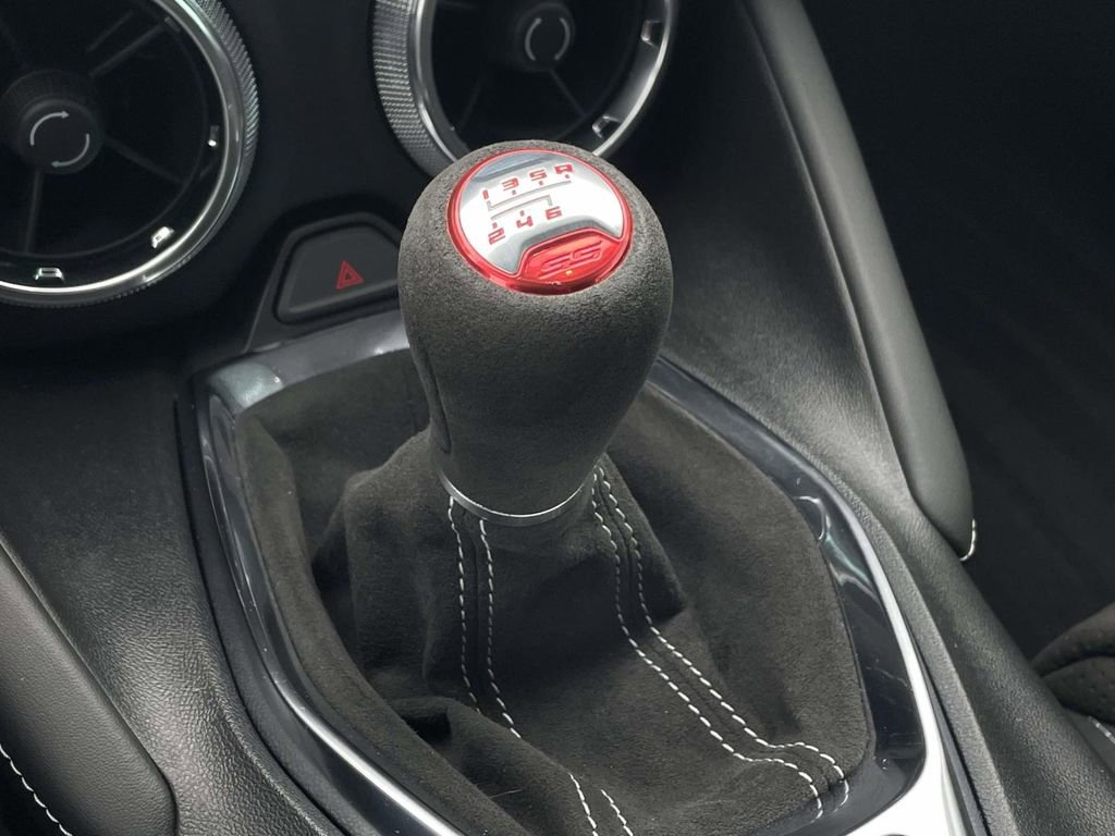 Used 2024 Chevrolet Camaro SS RWD image 30