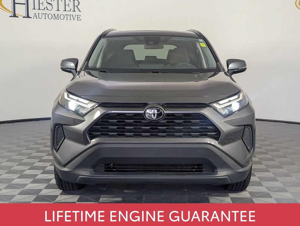 Used 2024 Toyota RAV4 XLE w/ Convenience Package FWD image 3