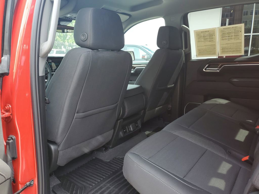 Used 2025 Chevrolet Silverado 1500 LT w/ Convenience Package II RWD image 14