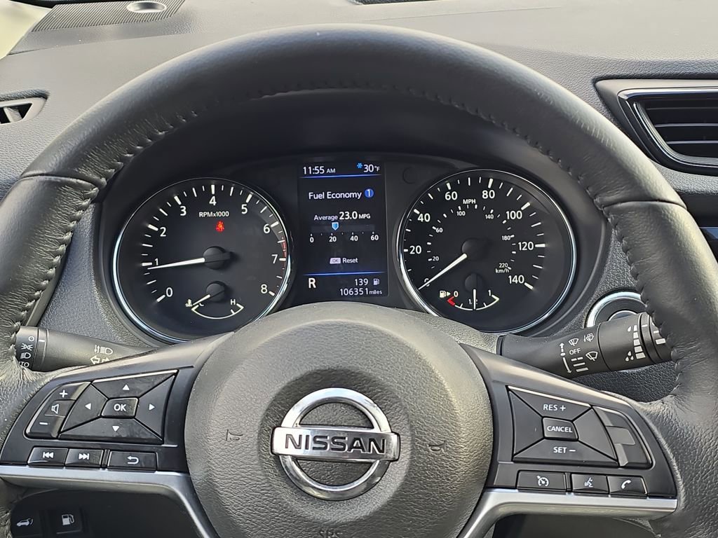 Used 2018 Nissan Rogue SV image 22