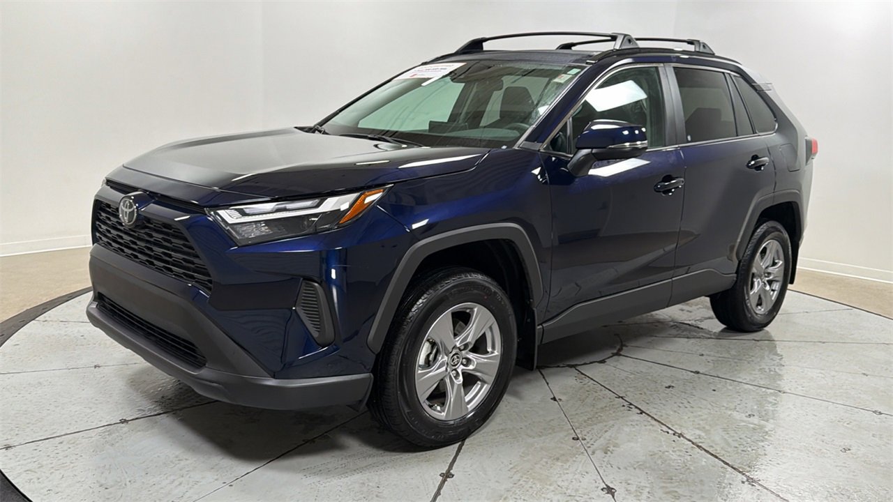Used 2025 Toyota RAV4 XLE w/ Convenience Package image 1