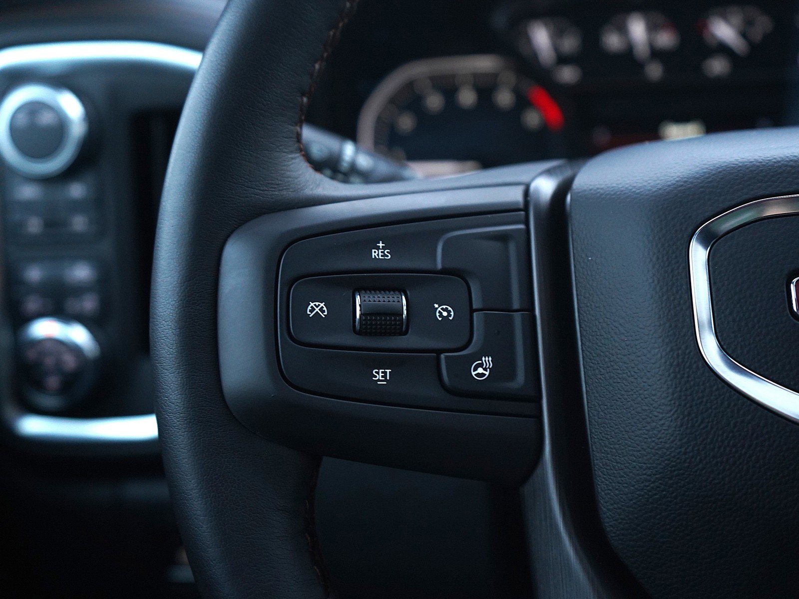 Used 2022 GMC Sierra 3500 AT4 w/ AT4 Preferred Package image 26