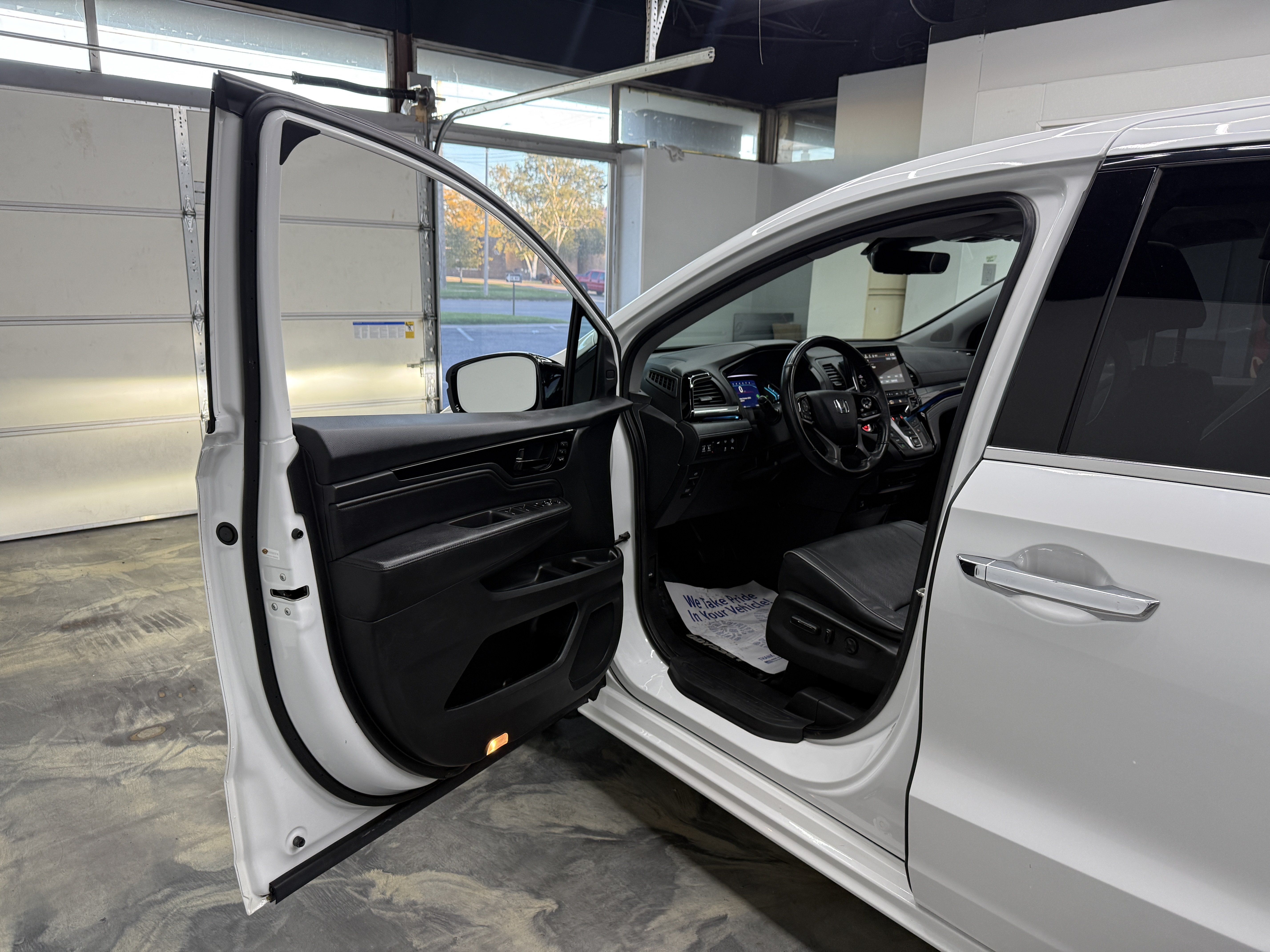 Used 2021 Honda Odyssey Touring image 8