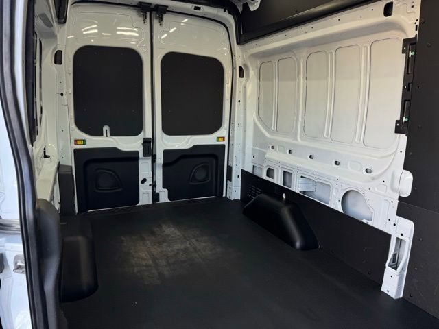 Certified 2022 Ford E-Transit 148 High Roof w/ Load Area Protection Package RWD image 32