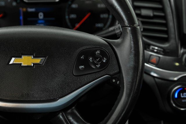 Used 2014 Chevrolet Impala LT w/ Convenience Package image 19