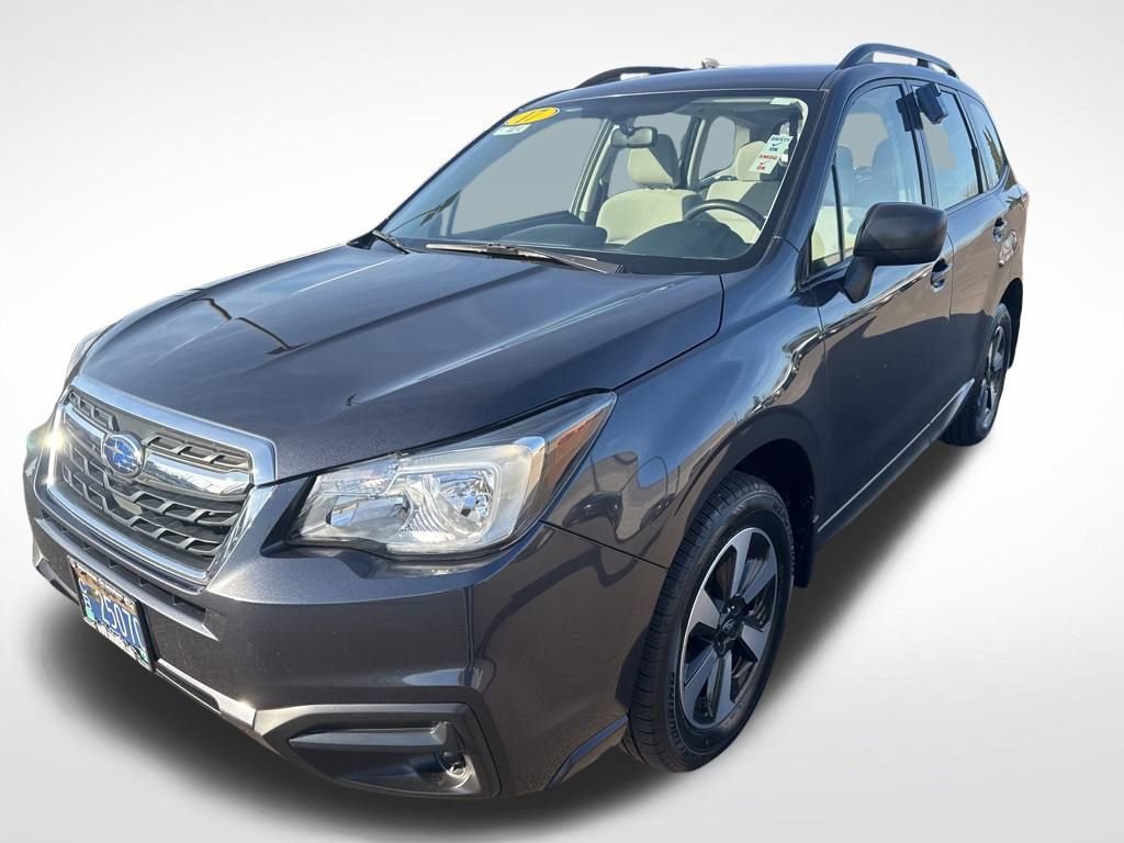 Used 2017 Subaru Forester 2.5i w/ Alloy Wheel Package image 3