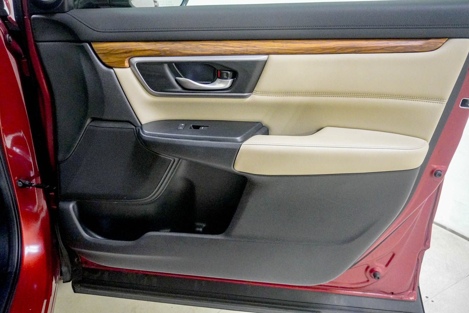 Used 2017 Honda CR-V EX-L image 32