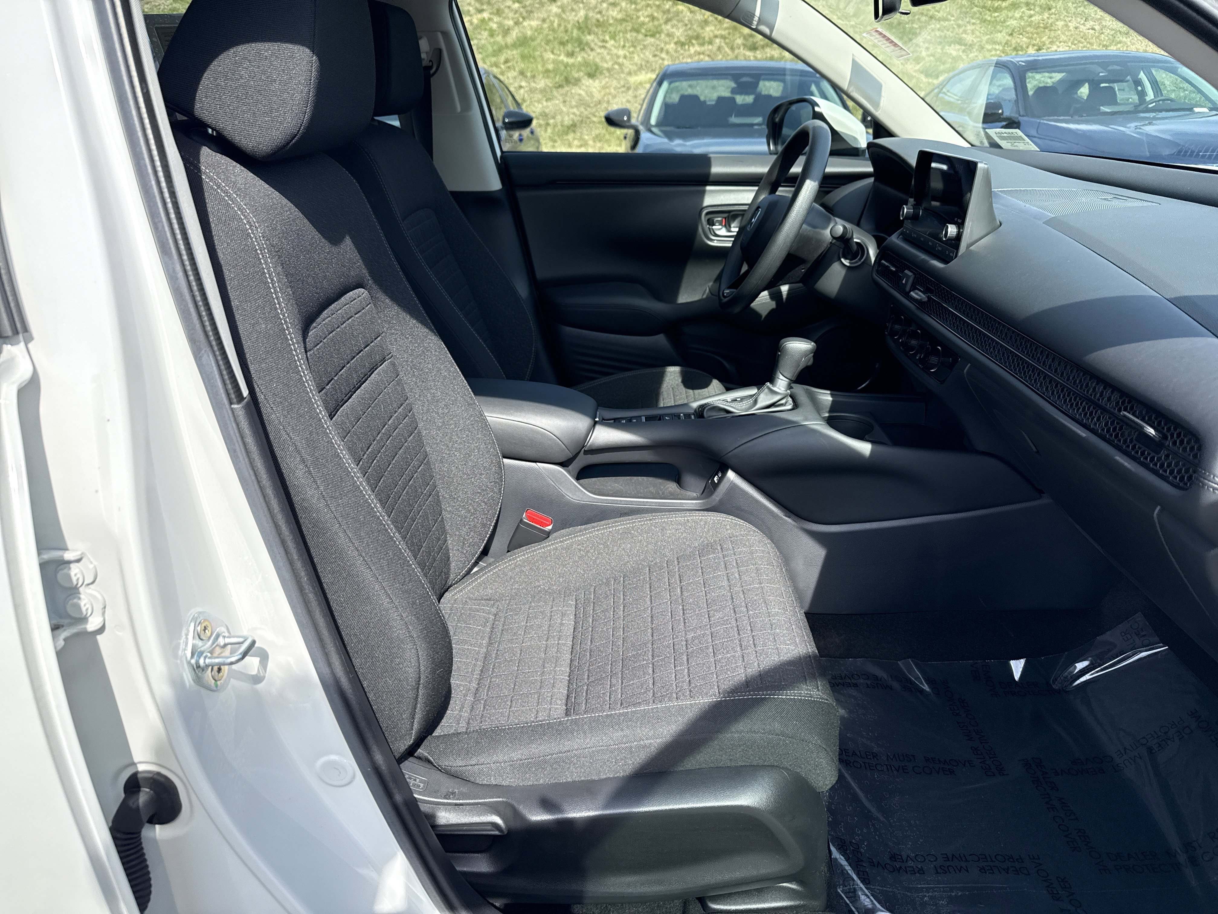 Certified 2023 Honda HR-V LX image 33