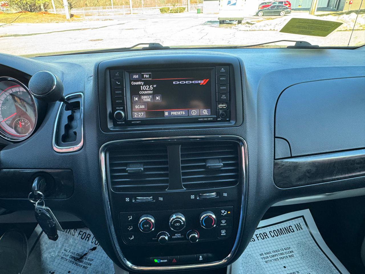 Used 2019 Dodge Grand Caravan SE image 18