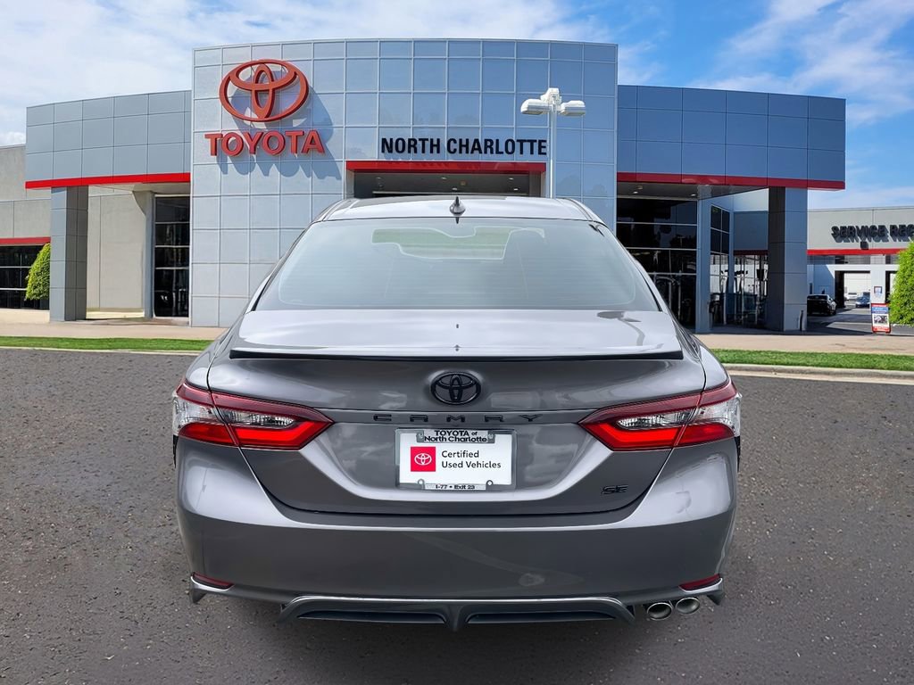 Used 2024 Toyota Camry SE image 9