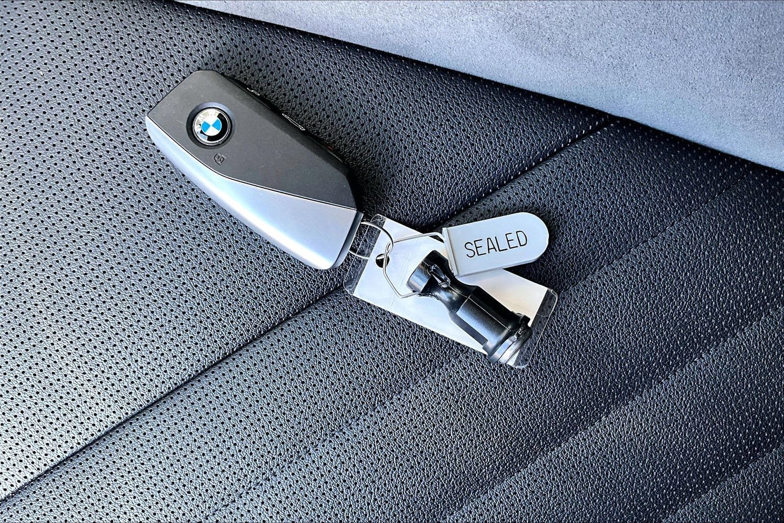 Used 2026 BMW iX xDrive45 w/ M Sport Package image 10