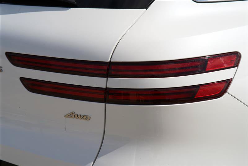Used 2022 Genesis GV70 2.5T w/ Advanced Package AWD/4WD image 48