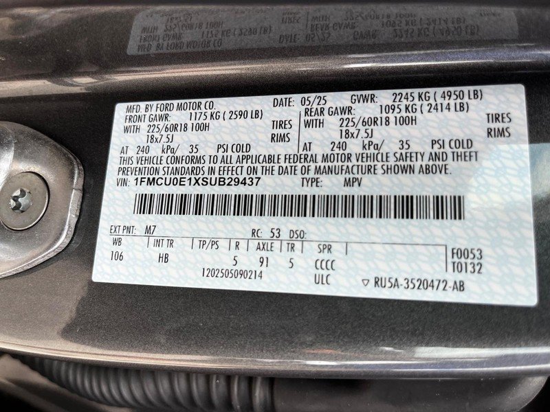 New 2025 Ford Escape SE image 17