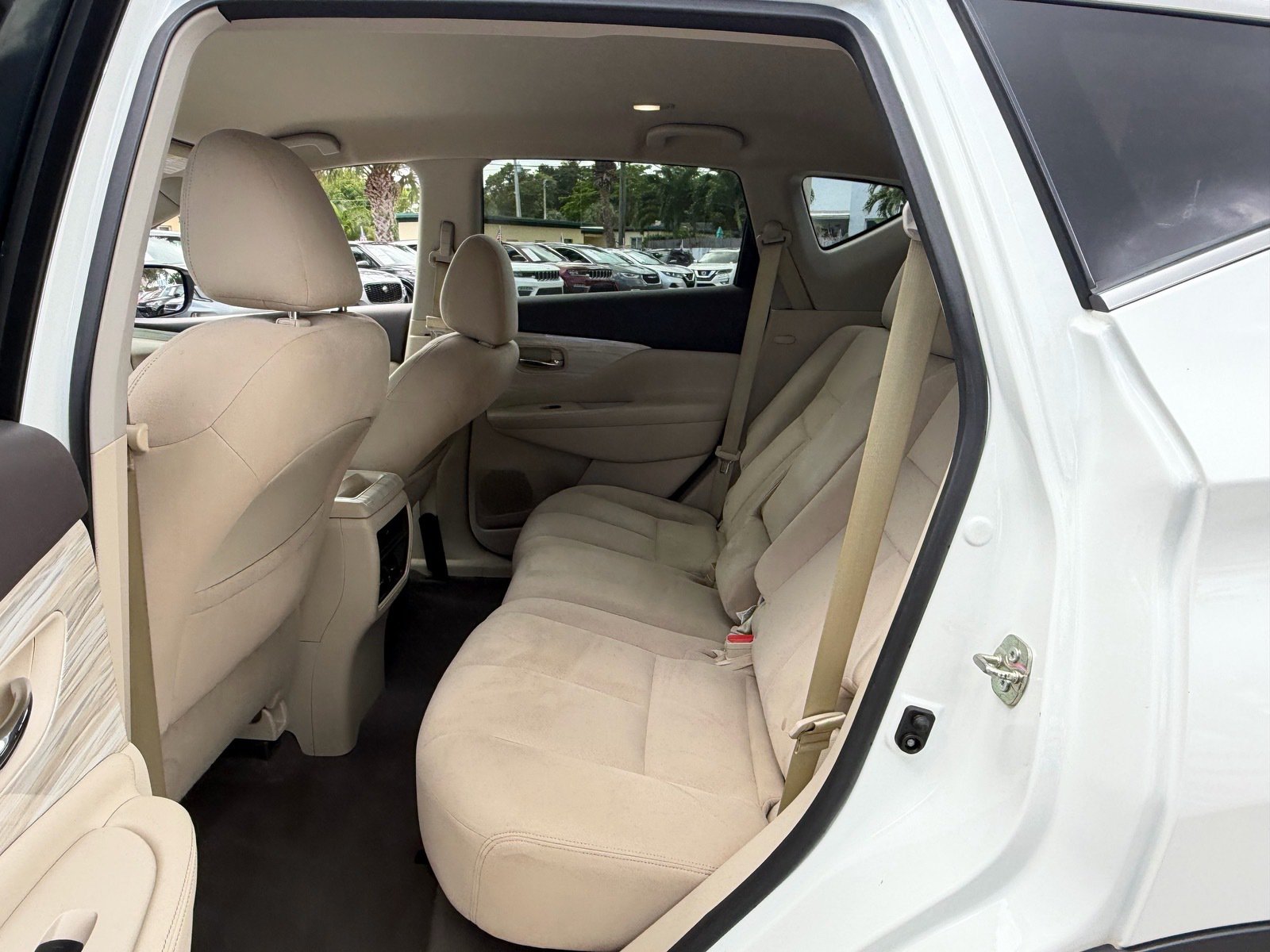 Used 2016 Nissan Murano SV FWD image 11
