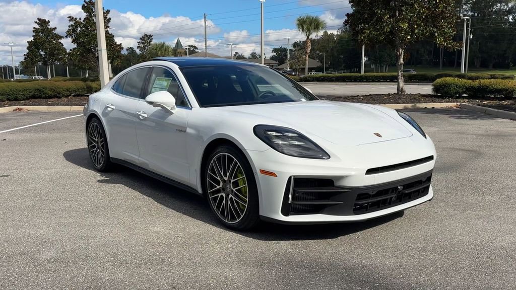 New 2026 Porsche Panamera 4 image 2
