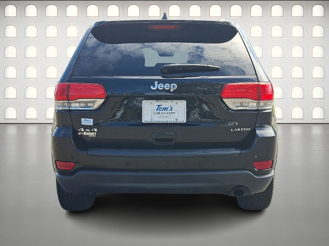 Used 2019 Jeep Grand Cherokee Laredo AWD/4WD image 5