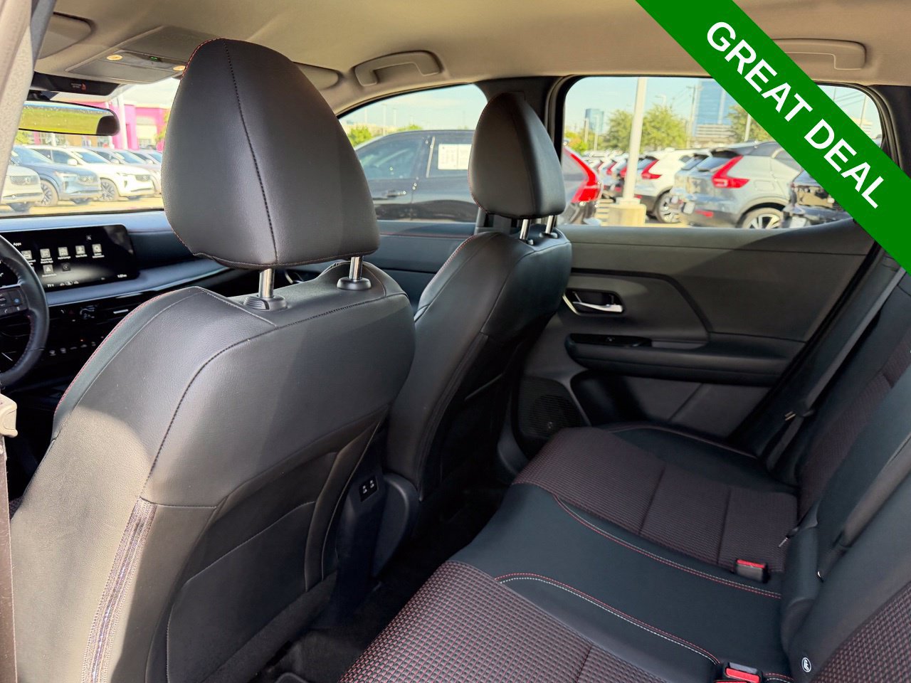 Used 2026 Nissan Kicks SR w/ Cold Weather Package AWD/4WD image 37