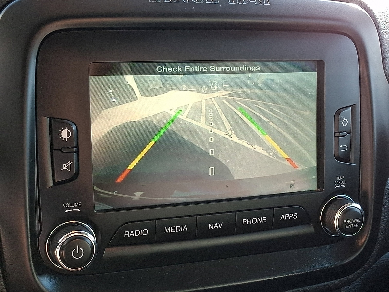 Used 2016 Jeep Renegade Limited image 19
