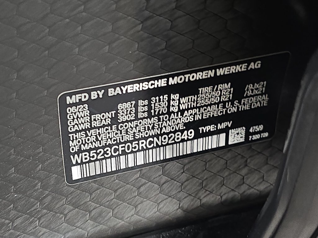 Certified 2024 BMW iX xDrive50 w/ Sport Package AWD/4WD image 34