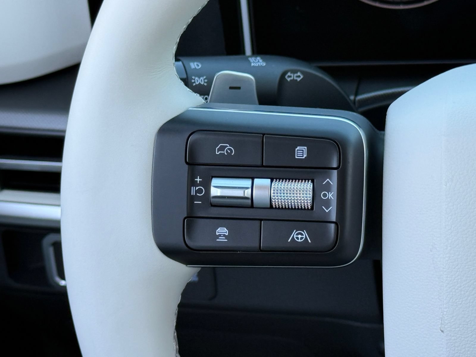 New 2027 Hyundai Santa Fe SE FWD image 15