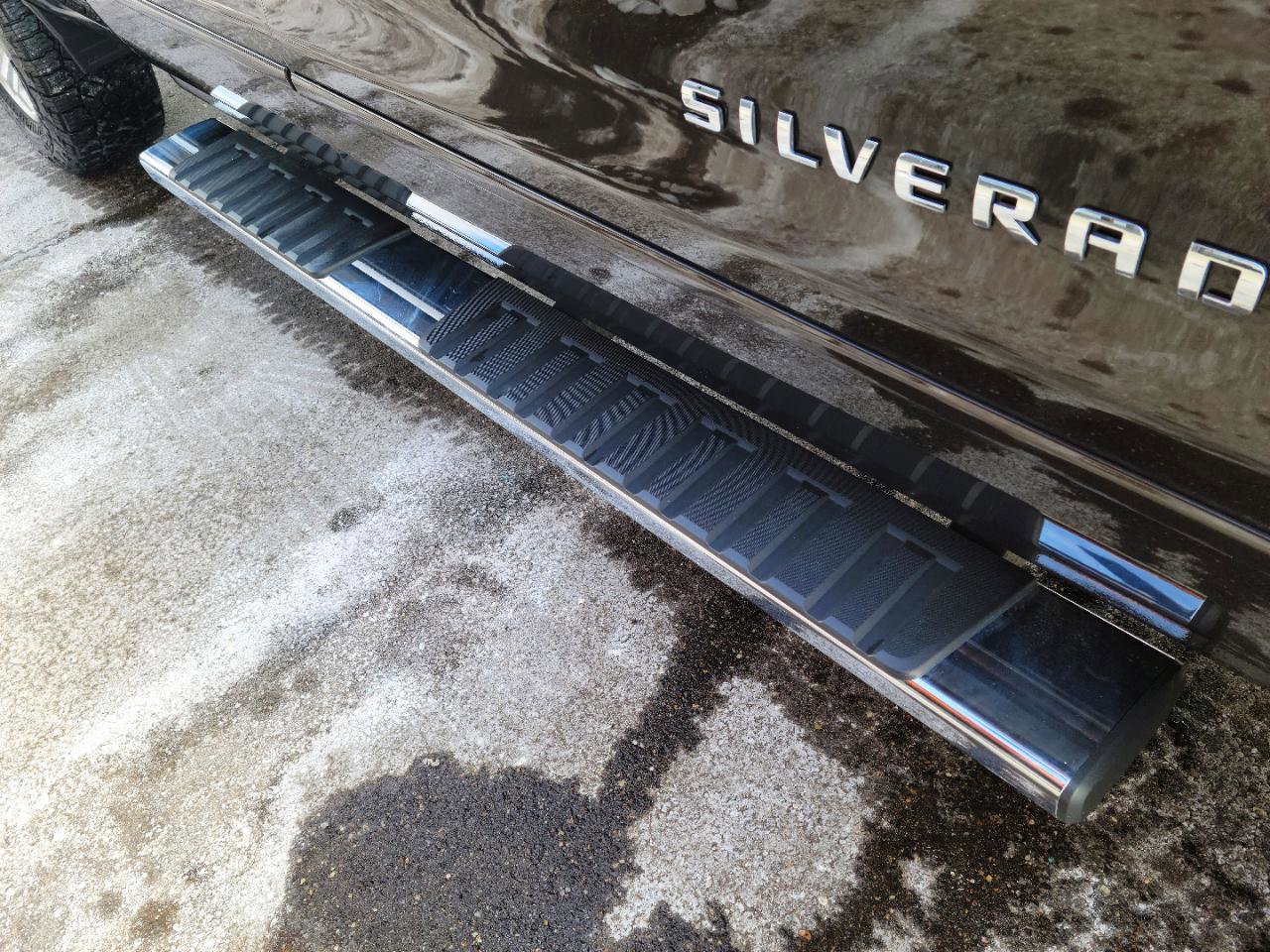 Used 2018 Chevrolet Silverado 1500 LT w/ All Star Edition image 18