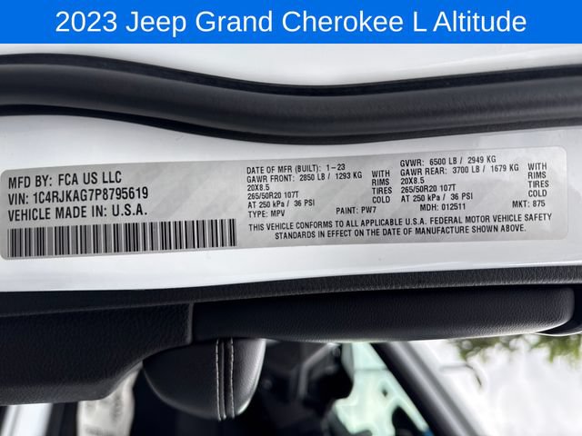 Used 2023 Jeep Grand Cherokee L Laredo AWD/4WD image 33